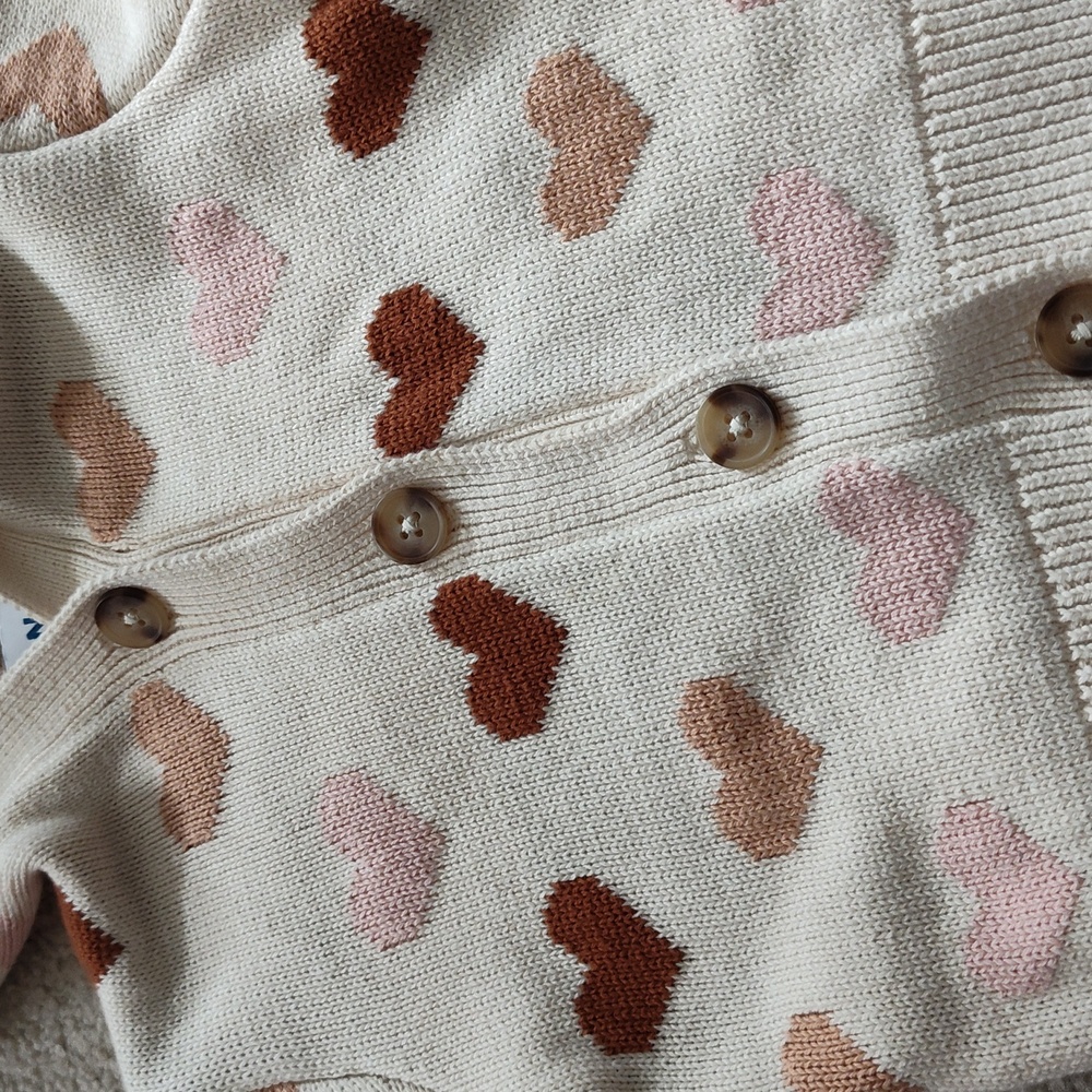 Old navy heart sweater 12/18m - Picture 2 of 4